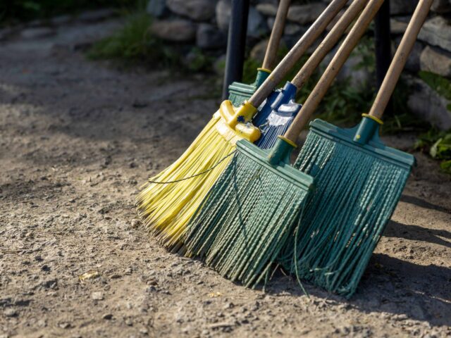 How Often Should Commercial Parking Lots Be Swept in Arizona?