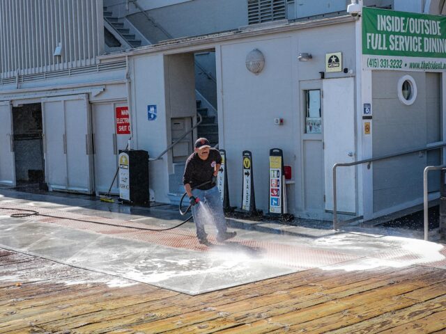 Your Complete Commercial Building Pressure Washing Schedule for Arizona Properties
